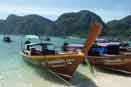 Long tail boats sur Phi Phi Don